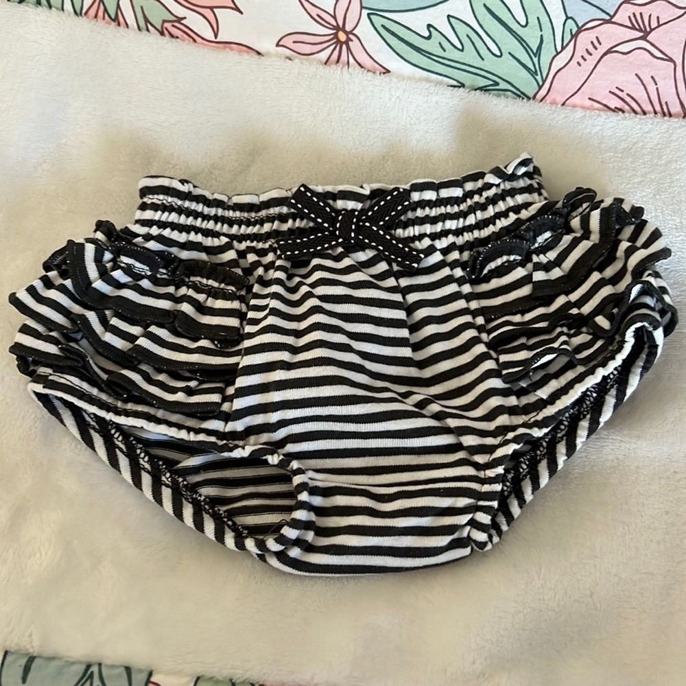 Cat & Jack newborn bloomer